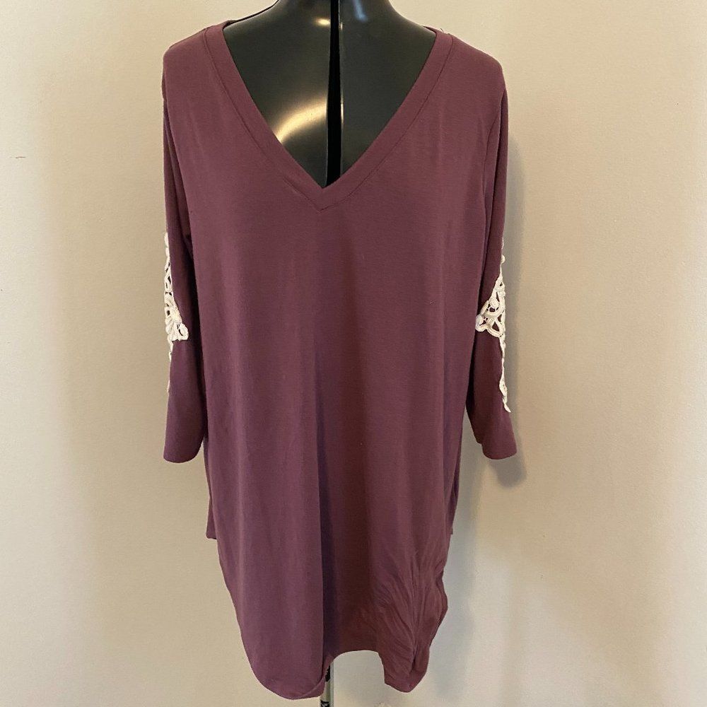 Zenana Premium Embordered Sleeve Threes Quarter Sleeve Womens Top Size 1X